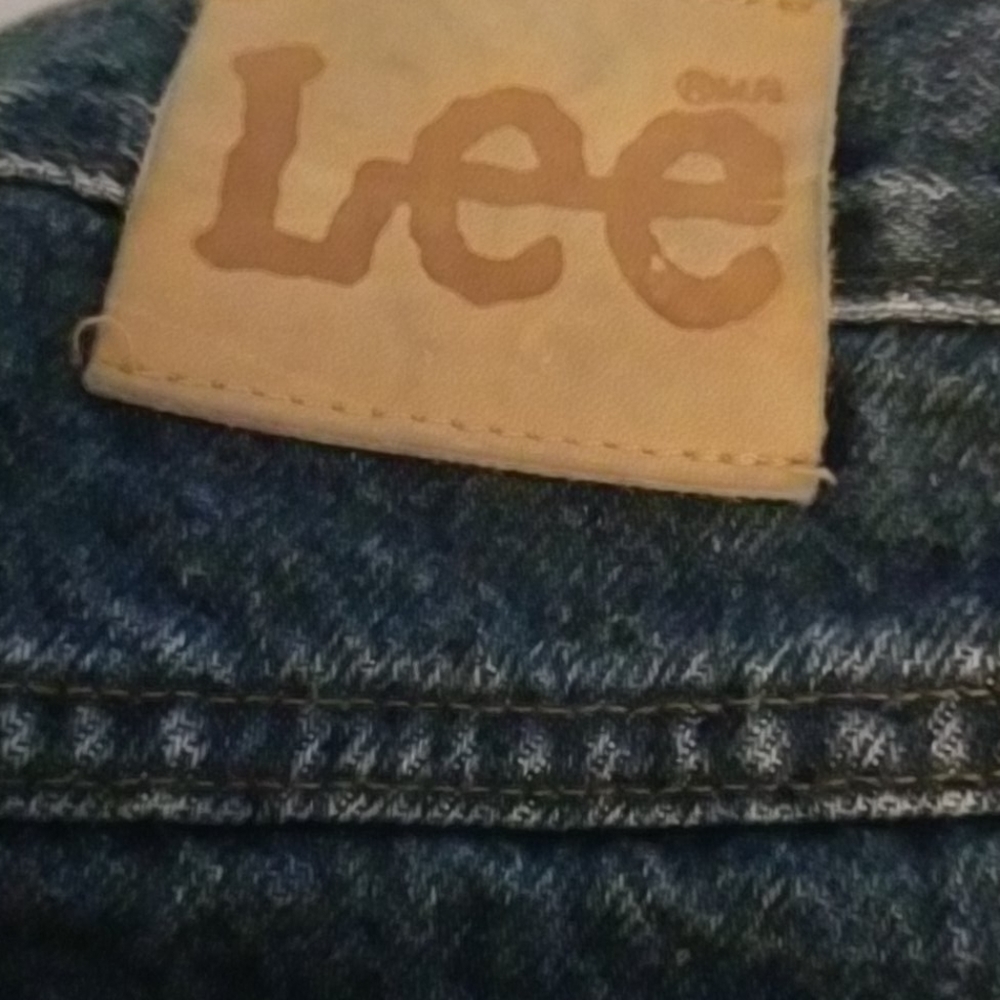 Perfect lee jeans. NO FLAWS